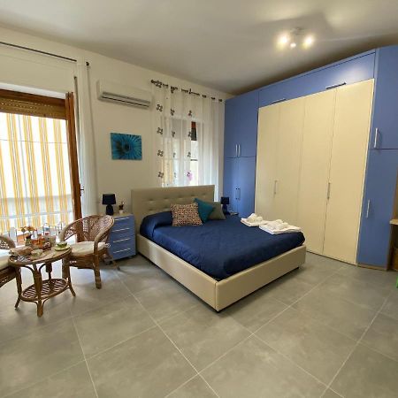 B&B Nonna Pina Salerno Bagian luar foto