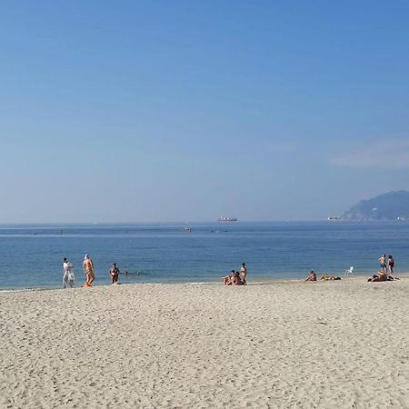 B&B Nonna Pina Salerno Bagian luar foto