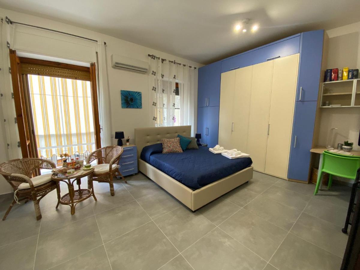 B&B Nonna Pina Salerno Bagian luar foto